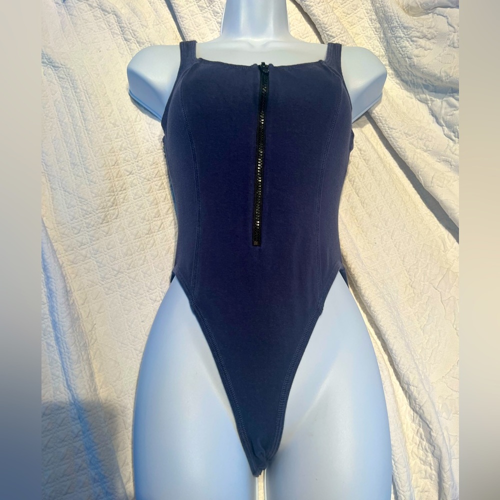 Vintage San Francisco City Lights Navy w/Black 3/4 Zip Front Bodysuit Thong 💙